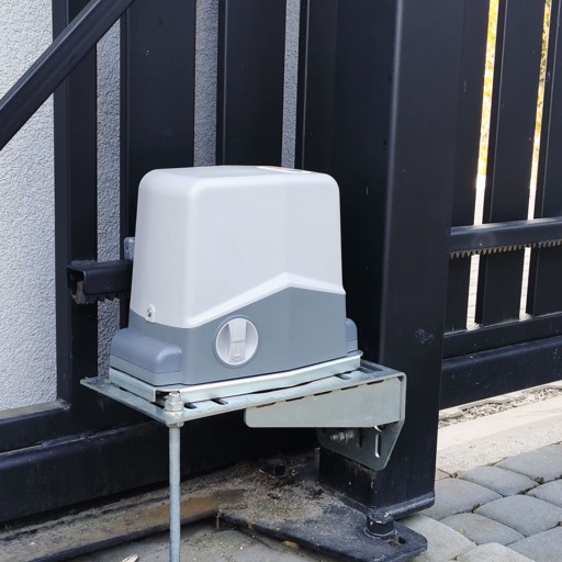 NAPĘD BRAMY PRZESUWNEJ SAFE 600kg 4xpilot 5xlistwy FOTO WIFI TUYA AUTOMAT