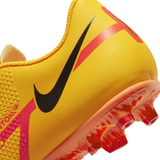 Бутсы Nike Phantom GT2 Club FG для мяча