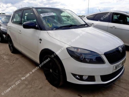 НАКЛАДКА СТОЙКИ ПРАВАЯ 5J6853264A SKODA FABIA II