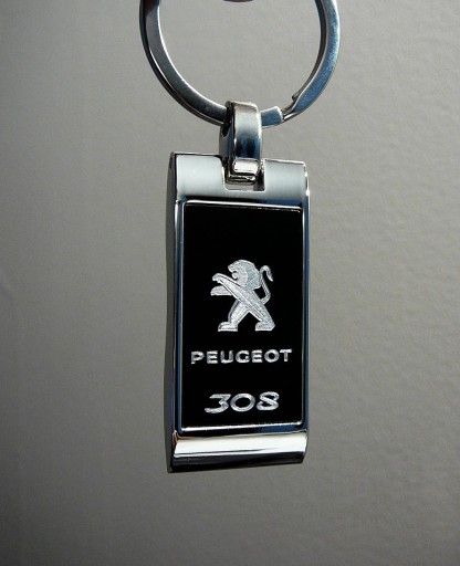 БРЕЛОК PEUGEOT + брелок с гравировкой