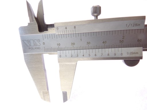 VIS ANALOG CALIPER 150 0,05 СТОПОРНЫЙ ВИНТ СО СТОПОРНЫМ МАУЗЕРОМ