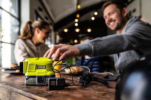 ПРЕОБРАЗОВАТЕЛЬ НАПРЯЖЕНИЯ RYOBI RY18BI150A 18В-230В 4А
