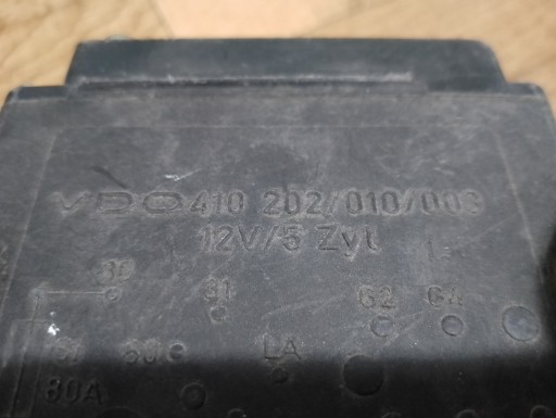 MERCEDES W123 W124 W126 W460 W461 РЕЛЕ СВЕЧ НА ЗАПАЛ 410202010003