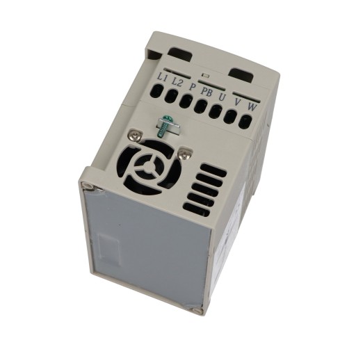 Инвертор D12-S2-0R7G-1PH однофазный 1Х230В, Скалярный, 0,75кВт, 4,0А