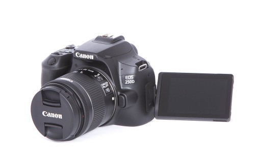 Canon 250D+18-55/4-5.6 IS STM 4K – как новый!