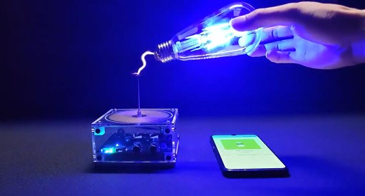 Музыкальная катушка Тесла Музыкальная катушка Palm Lightnings