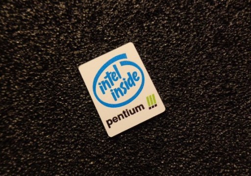 Наклейка-эмблема с логотипом Pentium 3 24x19 мм 037d
