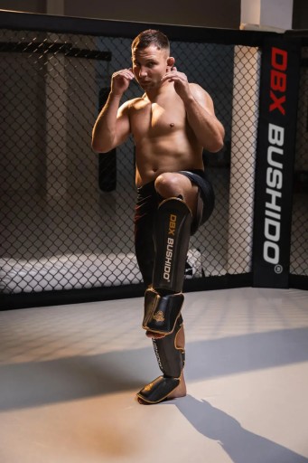 ЗАЩИТЫ ДЛЯ ГОЛЕНИ И НОГ ЖЕСТКИЕ ПОРОГИ ДЛЯ ГОЛЕНИ MMA KICKBOXING L