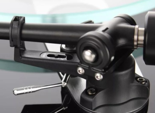 ПРОИГРЫВАТЕЛЬ REGA PLANAR 3 ПОВОРОТА С ММ КАРТРИДЖЕМ REGA ELYS 2 HI-END ЧЕРНЫЙ ГЛЯНЦЕВЫЙ