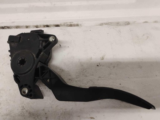 ПОТЕНЦИОМЕТР ПЕДАЛИ ГАЗА NISSAN QASHQAI 180024BA0B