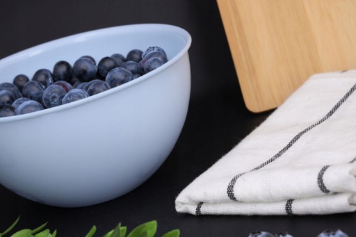 MISECZKA PLASTIKOWA niebieska kuchenna 0.75l idealna na owoce przekąsk