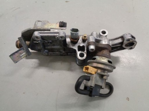 OPEL VECTRA B 97 1.8 16V ВОДНЫЙ БУС 90501694