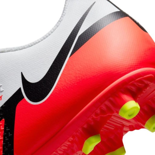 Бутсы Nike Phantom GT2 Club FG для мяча
