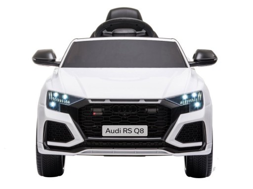 Автомобиль Audi RS Q8 на аккумуляторе для трехлетнего ребенка
