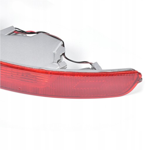 Audi Q5 2009-2015 LAMPA TYLNA W ZDERZAK PRAWA