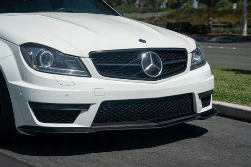 УГЛЕРОДНЫЙ СПОЙЛЕР БАМПЕРА MERCEDES C63 W204
