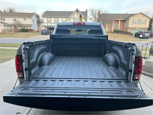 DODGE RAM 1500 5-го поколения 2019–2024 гг. Рулонная шторка для крышки грузового отсека, длина 6,4 фута