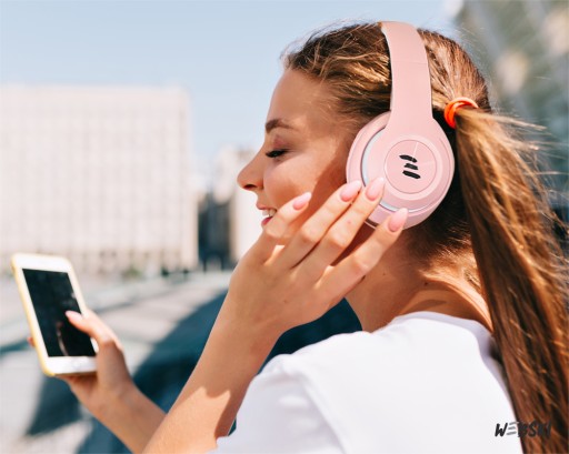 БЕСПРОВОДНЫЕ НАУШНИКИ BT 5.0 FM РАДИО ВСТРОЕННОЕ ЖЕНСКОЕ МЕНЮ В ПОДАРОК