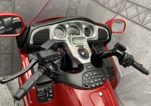 HONDA GL 1800 Gold Wing, большая модель, 44 см, масштаб 1:6, Motormax