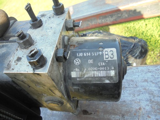 Audi A3 8L Подъемный насос ABS ESP 1J0614517