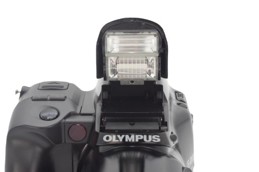 OLYMPUS IS-1000 – камера для любых погодных условий
