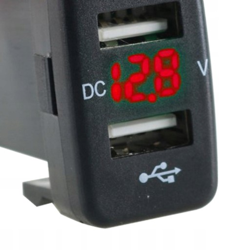 Samochodowy podwójny adapter gniazda USB