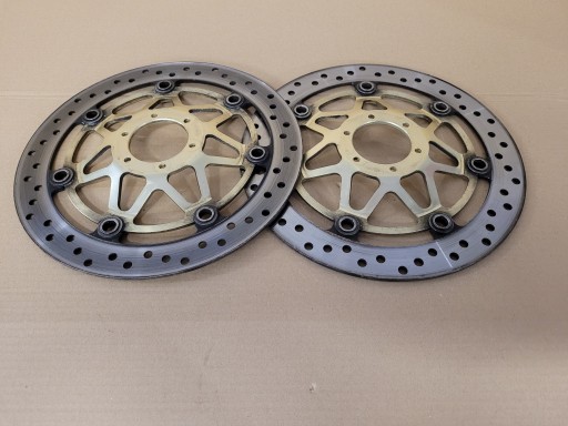 Передние тормозные диски Honda CBR 900 SC 33