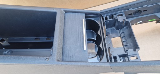 КОЖАНЫЙ ПОДЛОКОТНИК ТУННЕЛЬ SKODA SUPERB III ОРИГИНАЛ