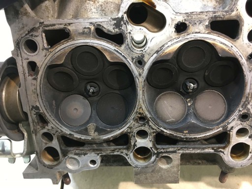 ГОЛОВКА AUDI A4 B5 1.8 058103373A