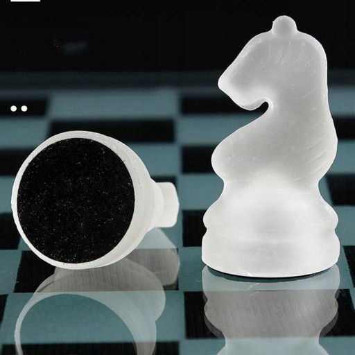 Элегантные стеклянные наборы шахмат и стеклянная настольная игра
