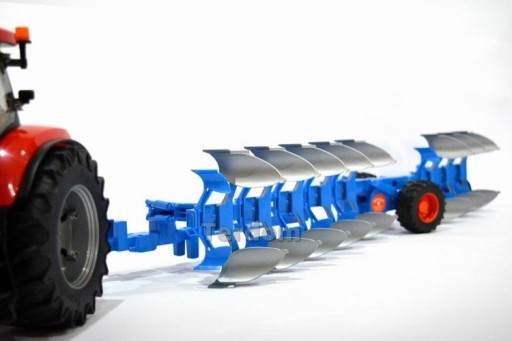 Плуг оборотный 8-корпусный Bruder 02250 Lemken