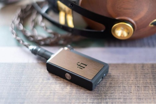 iFi Audio GO Blu. Усилитель для наушников с ЦАП.