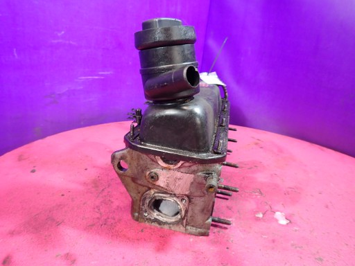 Audi A3 8L 1.6 8V AKL 101 км головка 06B103373A Крышка клапана