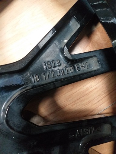 BMW F91 F92 M8 ДИС 8089565 10,5 x 20 ET 28