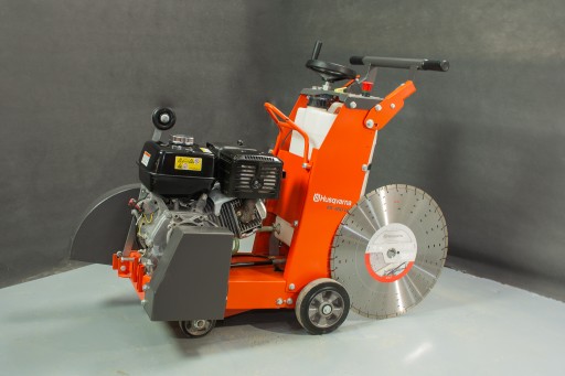 Пила Husqvarna для асфальта и бетона