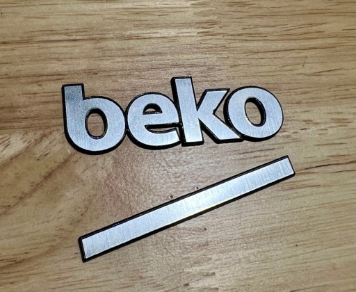 Наклейка-эмблема BEKO Logo серебряная 54x23 мм