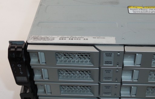 Массив хранения данных Oracle Sun 24x3,5 SAS DE2-24C ST4D24