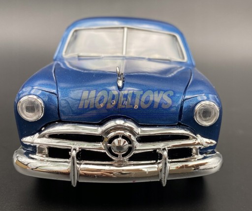 Металлическая модель Ford Coupe 1949 года 1:24 Motormax 73213