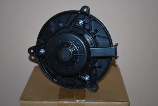 WENTYLATOR NAWIEWU OPEL INSIGNIA A 2008r.---