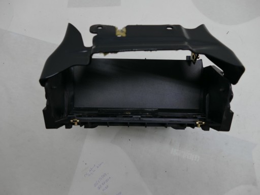 AUDI A4 B7 RAMKA RADIA KOSZ WNĘKA POD RADIO