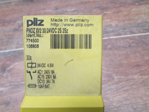 Реле безопасности PILZ PNOZ XV2 30/24 В постоянного тока