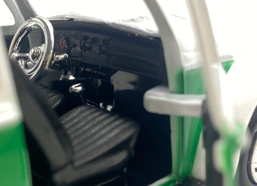 VW Beetle Käfer Немецкая полиция 1:24 модель Motormax 79588