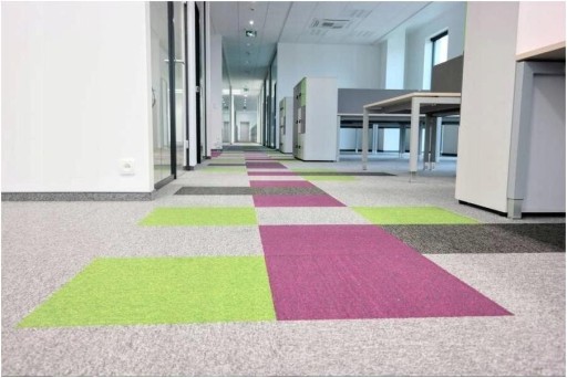 Wykładzina w PŁYTKACH Boccho Mevia 50x50 Szara 5m2