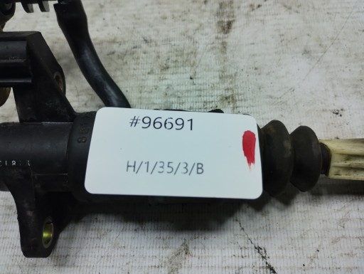 VW PASSAT B5 НАСОС ЦИЛИНДРА ПОДЪЕМА СЦЕПЛЕНИЯ 8E1721401K