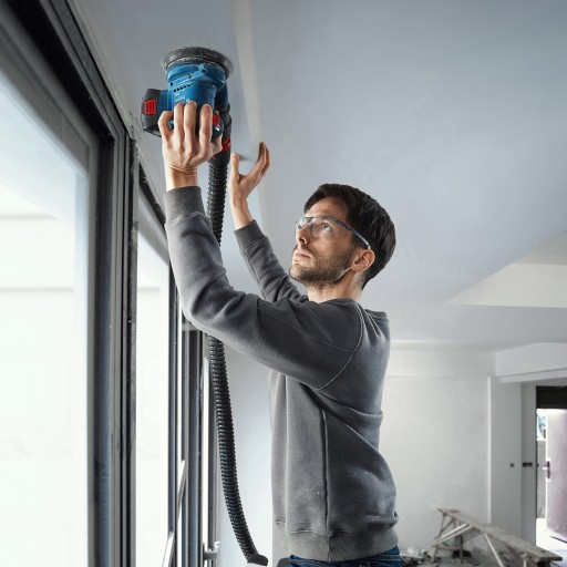 ЭКСЦЕНТРИЧЕСКАЯ КАЧЕСТВЕННАЯ ШЛИФОВАЛЬНАЯ МАШИНА BOSCH GEX 185-LI 18V аккумулятор + БЕСПЛАТНО!!!