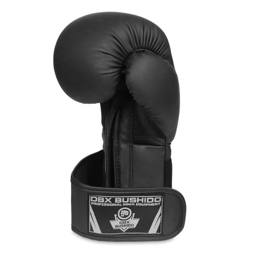 МАТОВЫЕ ЧЕРНЫЕ БОКСЕРСКИЕ ПЕРЧАТКИ DBX BUSHIDO BLACK MASTER 16 УНЦИЙ
