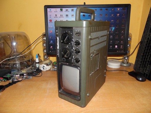 Мини-телевизор Camping National TR 525 ES Retro Vintage, 1977, Япония, винтаж