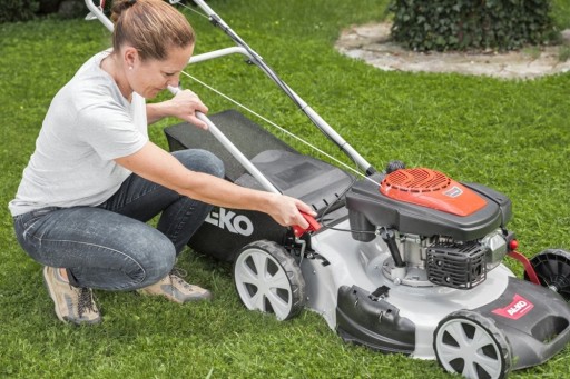 Бензиновая газонокосилка EASY 5.10 SP-S с приводом AL-KO 51см 4в1 XL 1800м2