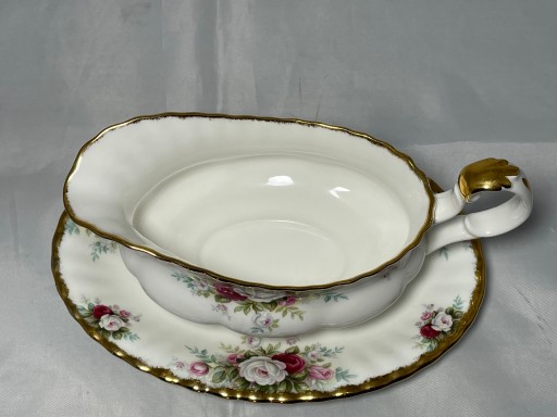 Соусник Royal Albert с розами