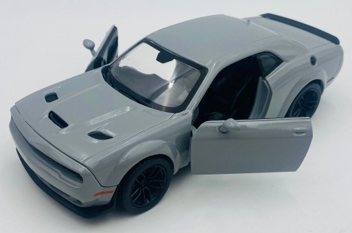 DODGE Challenger SRT Hellcat 2018 1:24 Motormax 79350 светло-серый